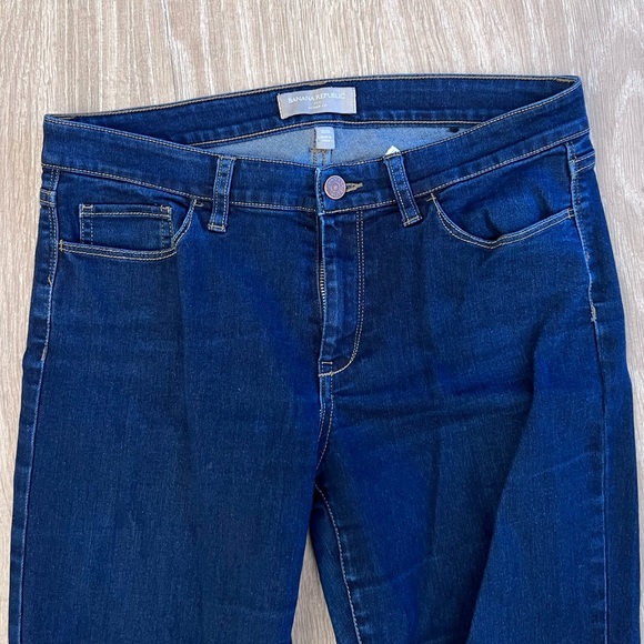 Banana Republic Factory Dark Wash Skinny Fit Jean Size 10 30 - Picture 2 of 14